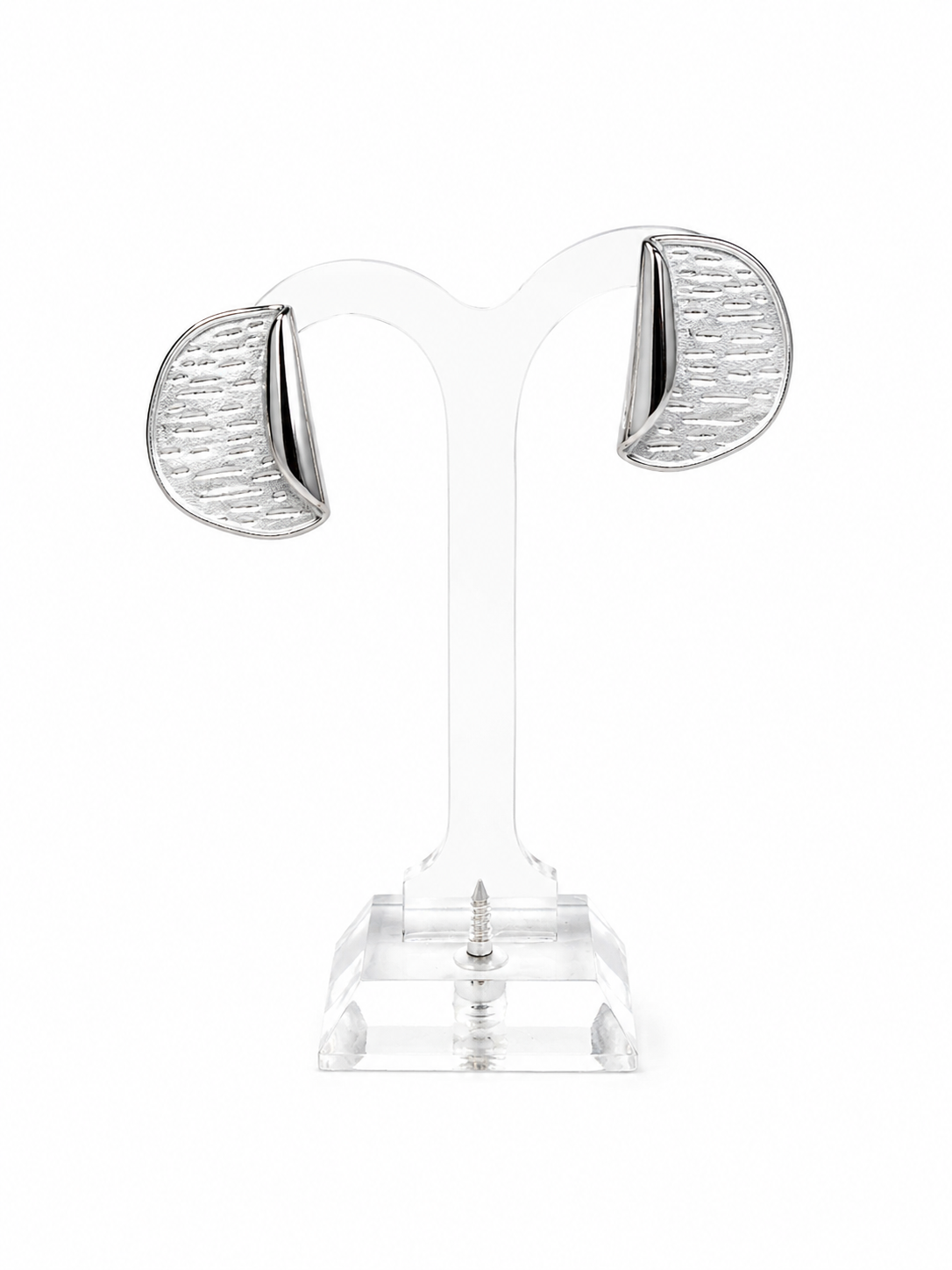 Pendientes Aine